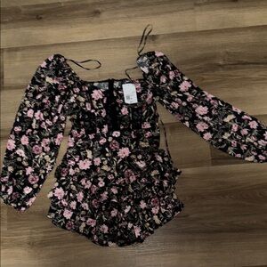 Forever 21 M Floral Black and Pink Women's Top